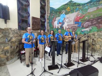 Fiéis lotaram o Santuário de Laranjeiras do Sul na abertura das Novenas de Nossa Senhora Aparecida